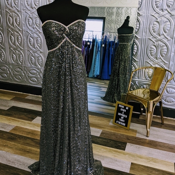 NWT La Femme Sequin Dress - Picture 1 of 2